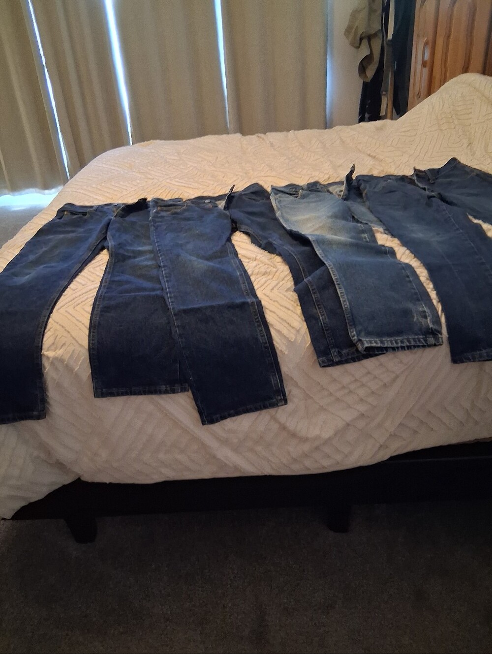 Wrangler Classic Men's Blue Denim Jeans - Versatile Everyday Style Excellent Co